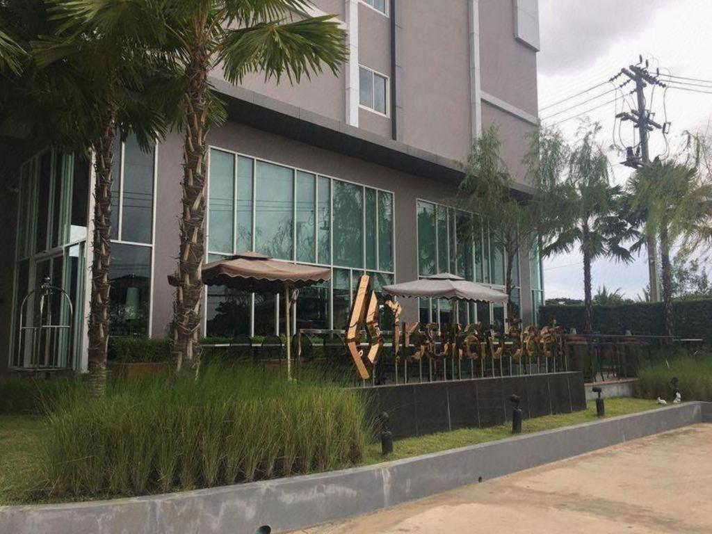 Chaisaeng Villa Sing Buri Exterior foto